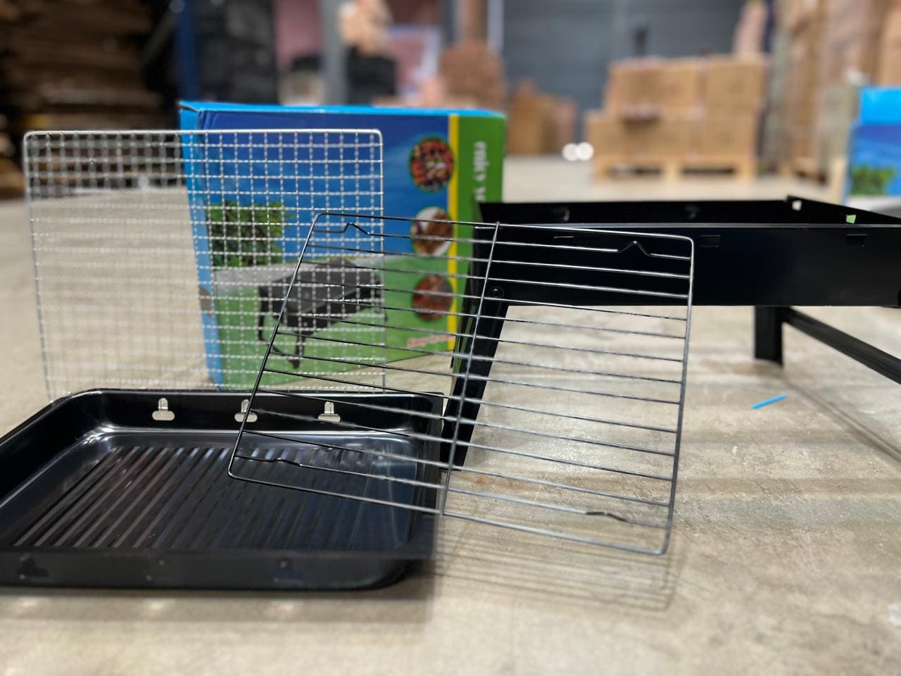 Parrilla de Mesa Para Asados Portatil y Plegable en Acero 35cm x 28cm x 20cm